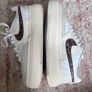 Nike Leopard Court Vision